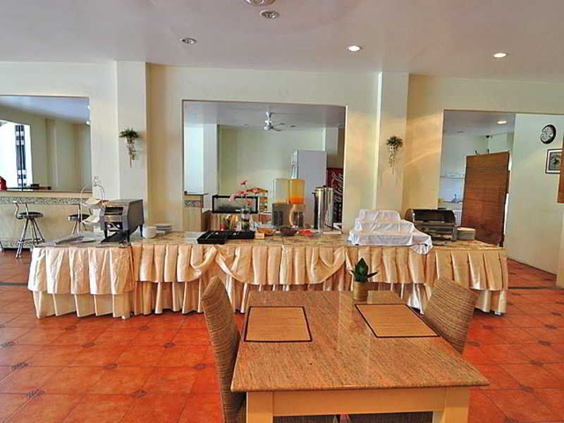 Phuket Heritage Hotel Karon Bagian luar foto