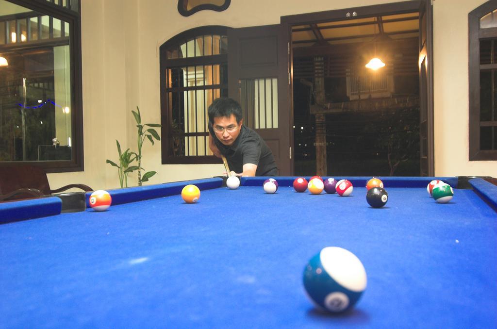Phuket Heritage Hotel Karon Bagian luar foto