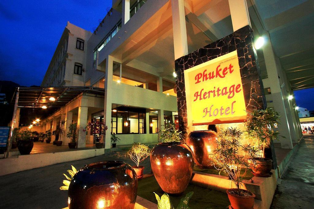 Phuket Heritage Hotel Karon Bagian luar foto